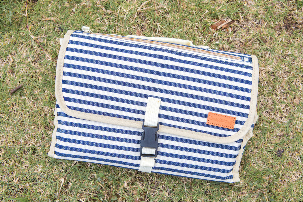 Simple Being Portable Changing Mat (Navy Blue)